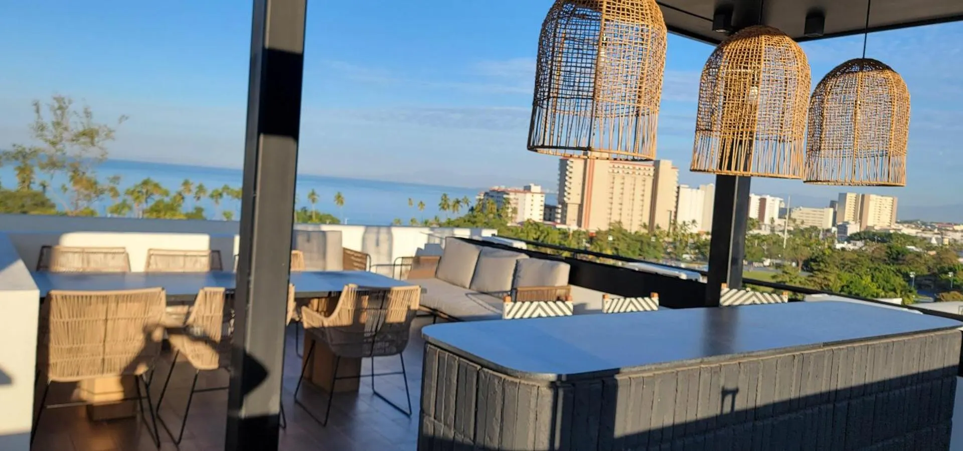 Blissful Ocean-View Penthouse With Rooftop Pool Puerto Vallarta