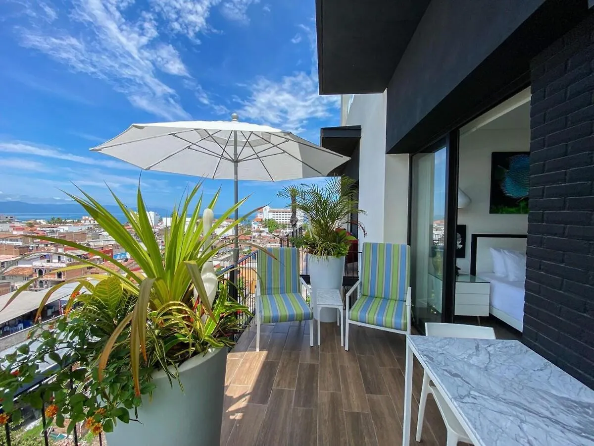 Blissful Ocean-View Penthouse With Rooftop Pool Puerto Vallarta